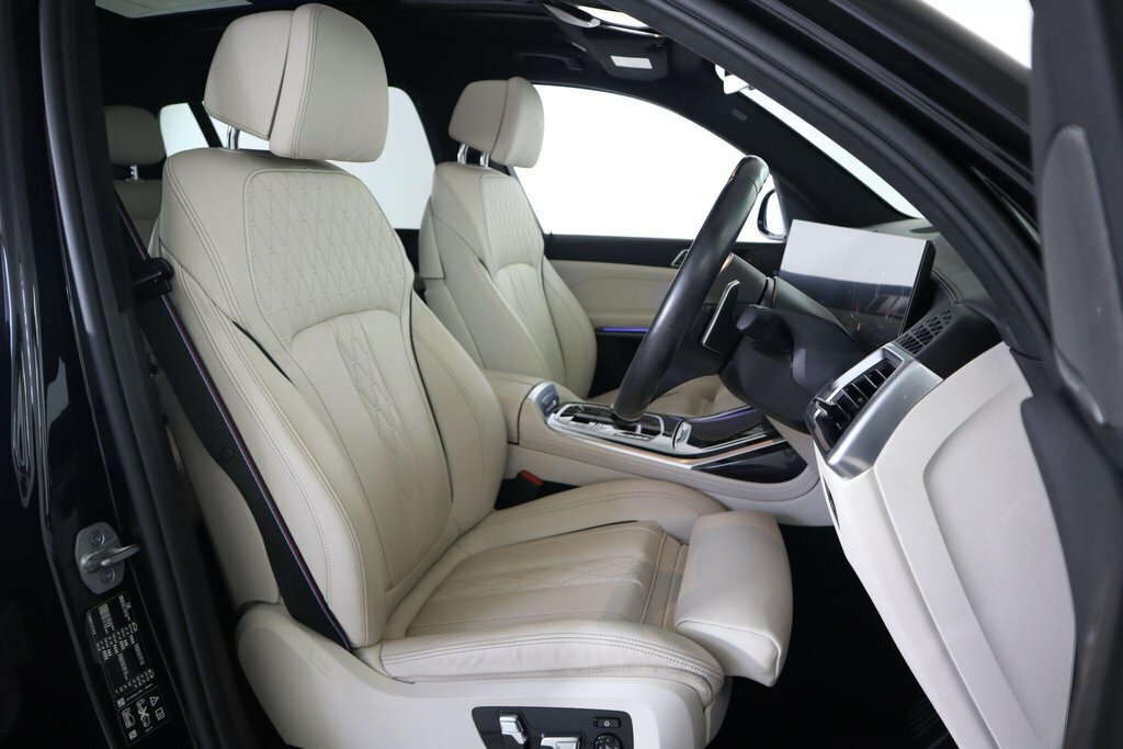 BMW X7 3.0 40D Mht M Grey #11