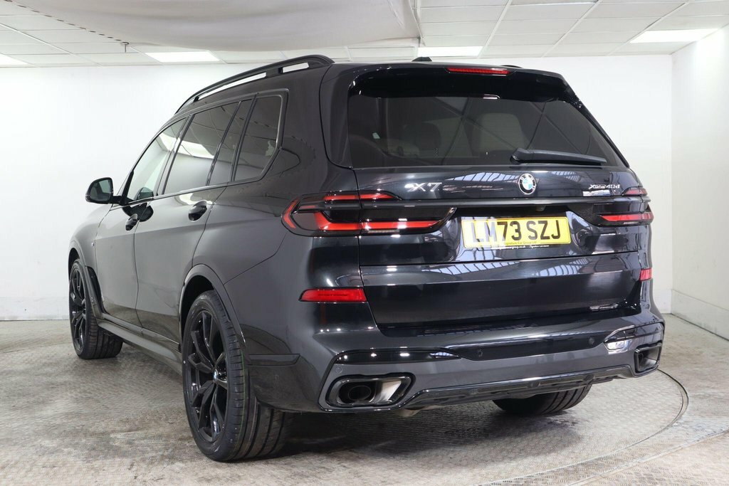 BMW X7 3L M Sport Black #4