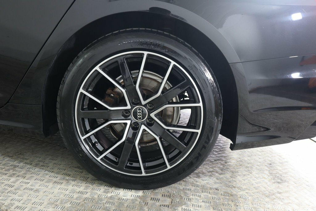 Audi A6 Saloon Sport Black #32