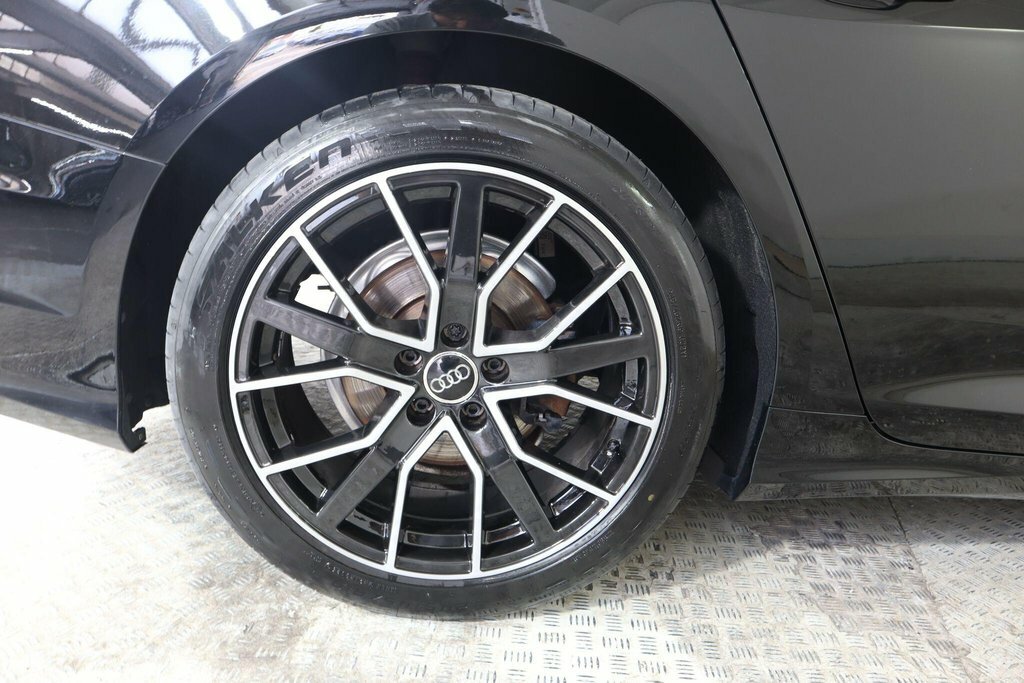 Audi A6 Saloon Sport Black #31