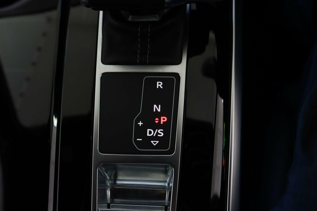 Audi A6 Saloon Sport Black #19