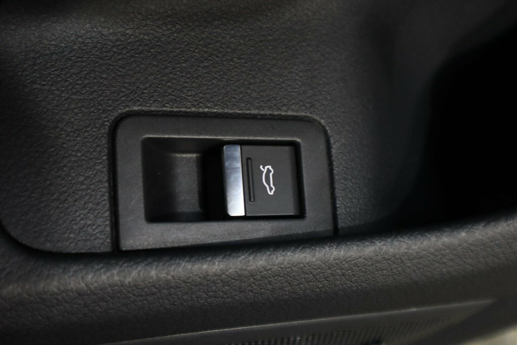 Audi A6 Saloon Sport Black #26