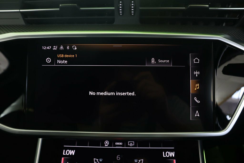 Audi A6 Saloon Sport Black #37