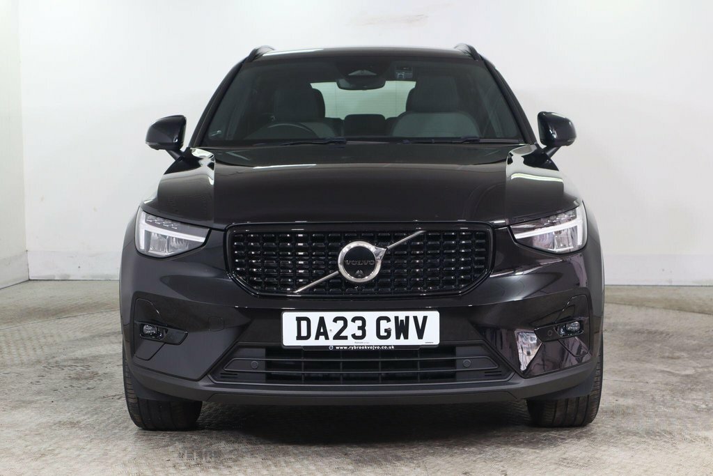 Volvo XC40 2L Plus Dark DA23GWV Black #2