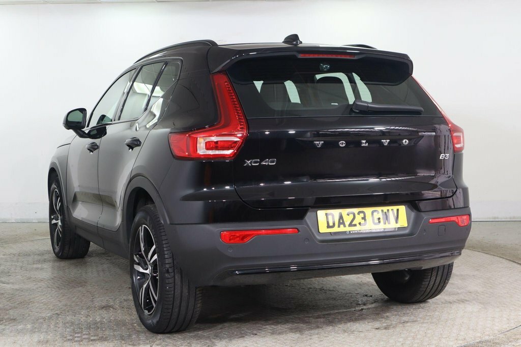 Volvo XC40 2L Plus Dark DA23GWV Black #4