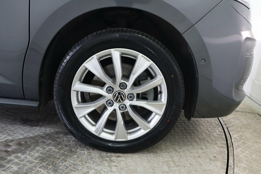 Volkswagen Multivan Energetic Standard 218 Ps 1.4 Ehybrid 6-Speed Dsg Black #32