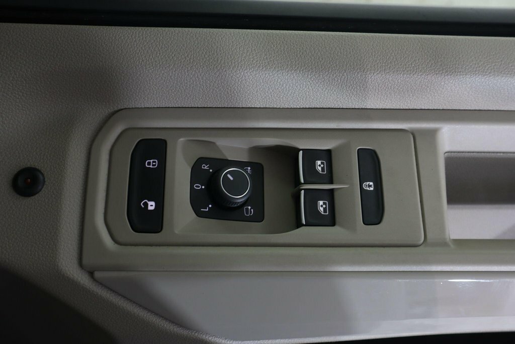 Volkswagen Multivan Energetic Standard 218 Ps 1.4 Ehybrid 6-Speed Dsg Black #28