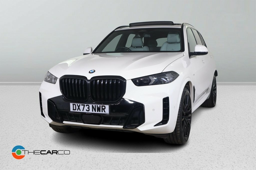 BMW X5 3L M Sport DX73NWR White #4