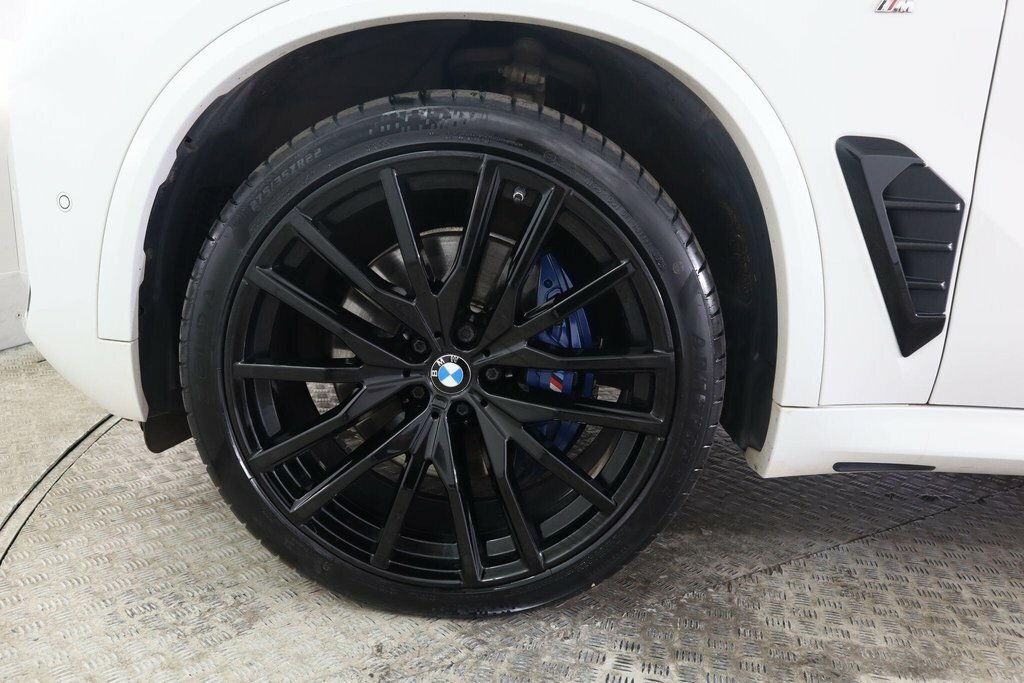 BMW X5 X5 M50i Blue #33