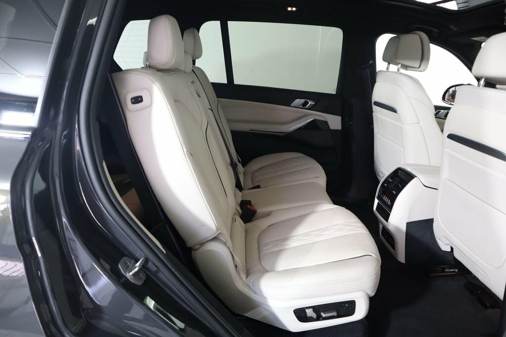 BMW X7 Xdrive M60i Step Blue #15