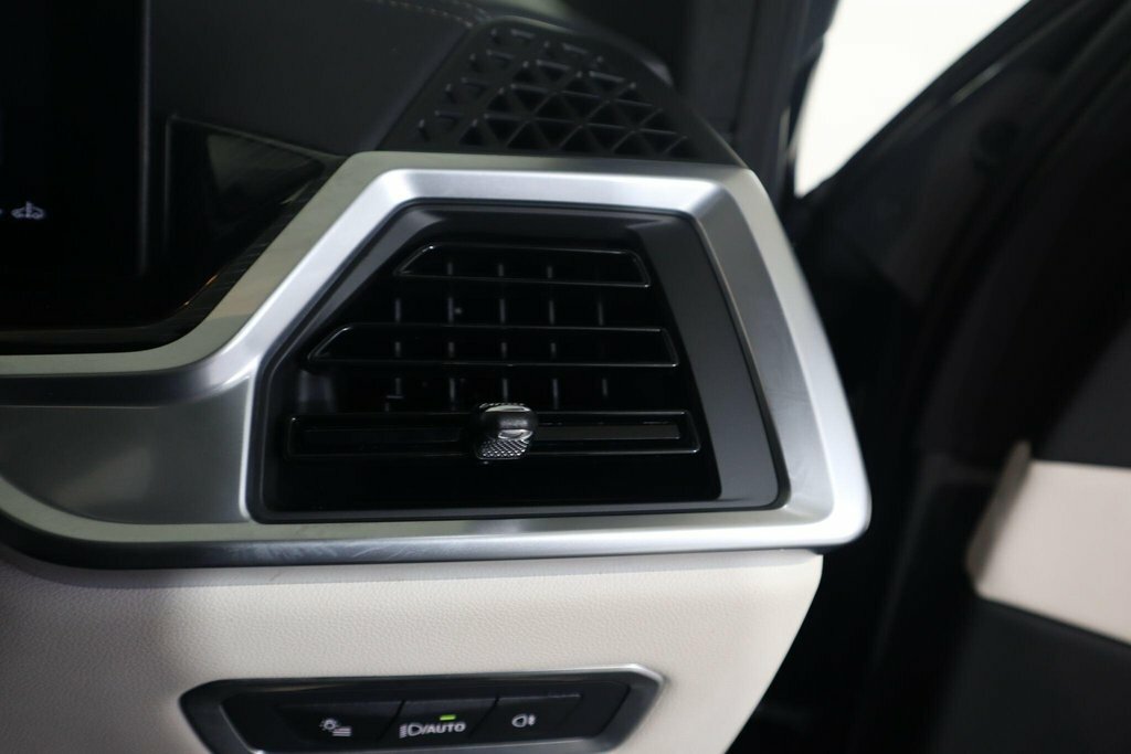 BMW X7 Xdrive M60i Step Blue #22