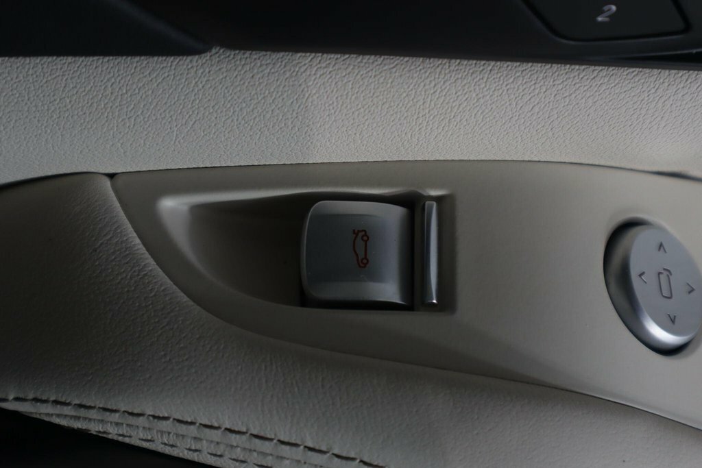 BMW X7 Xdrive M60i Step Blue #27