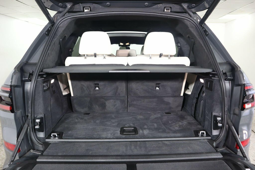 BMW X7 Xdrive M60i Step Blue #63