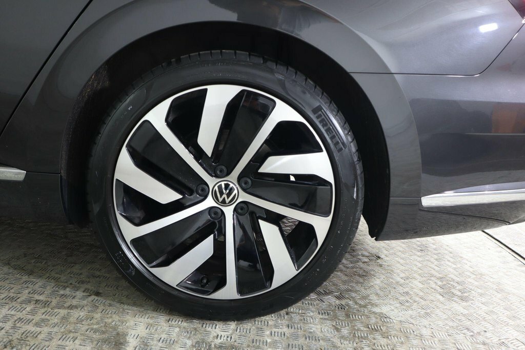 Volkswagen Arteon R-line Red #33