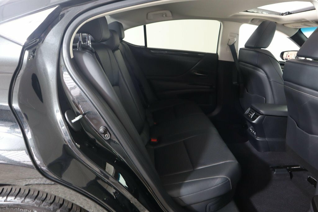 Lexus ES 300H 2.5 Cvt Premium Edition White #12