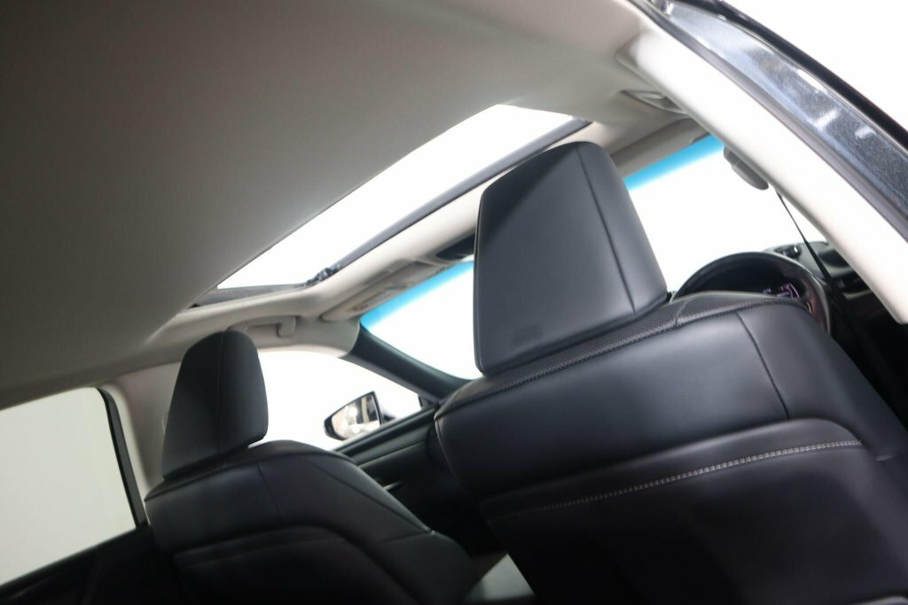 Lexus ES 300H 2.5 Cvt Premium Edition White #51