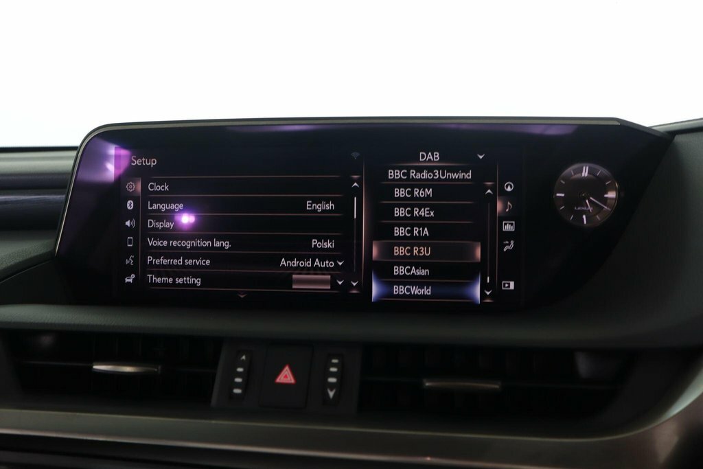 Lexus ES 300H 2.5 Cvt Premium Edition White #46