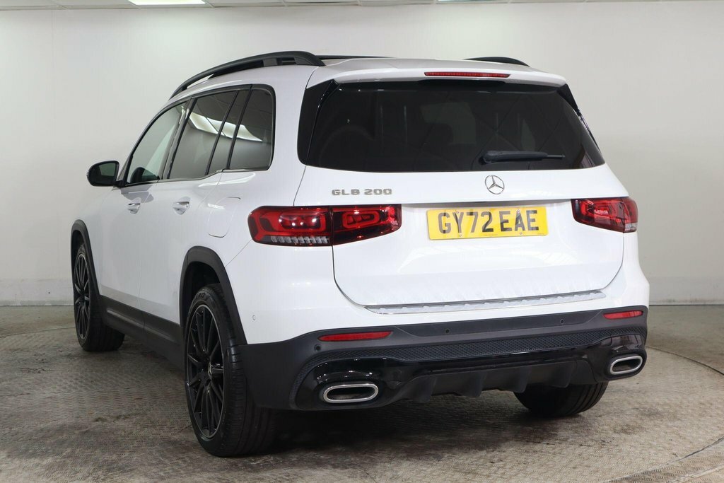 Mercedes-Benz GLB Class 1.3L Amg Line Night Edition White #4