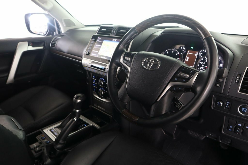 Toyota Land Cruiser 2.8L Invincible Grey #2