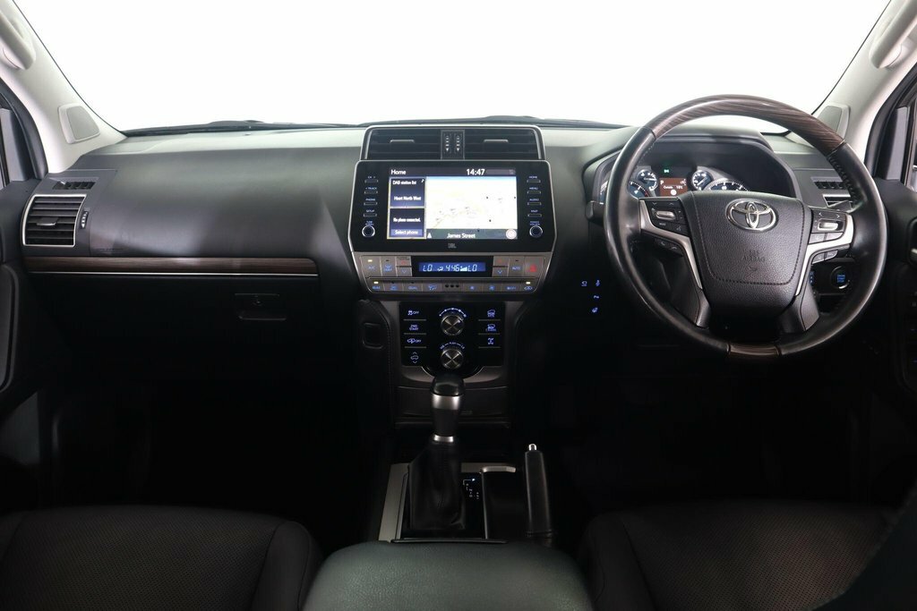 Toyota Land Cruiser Active White #10