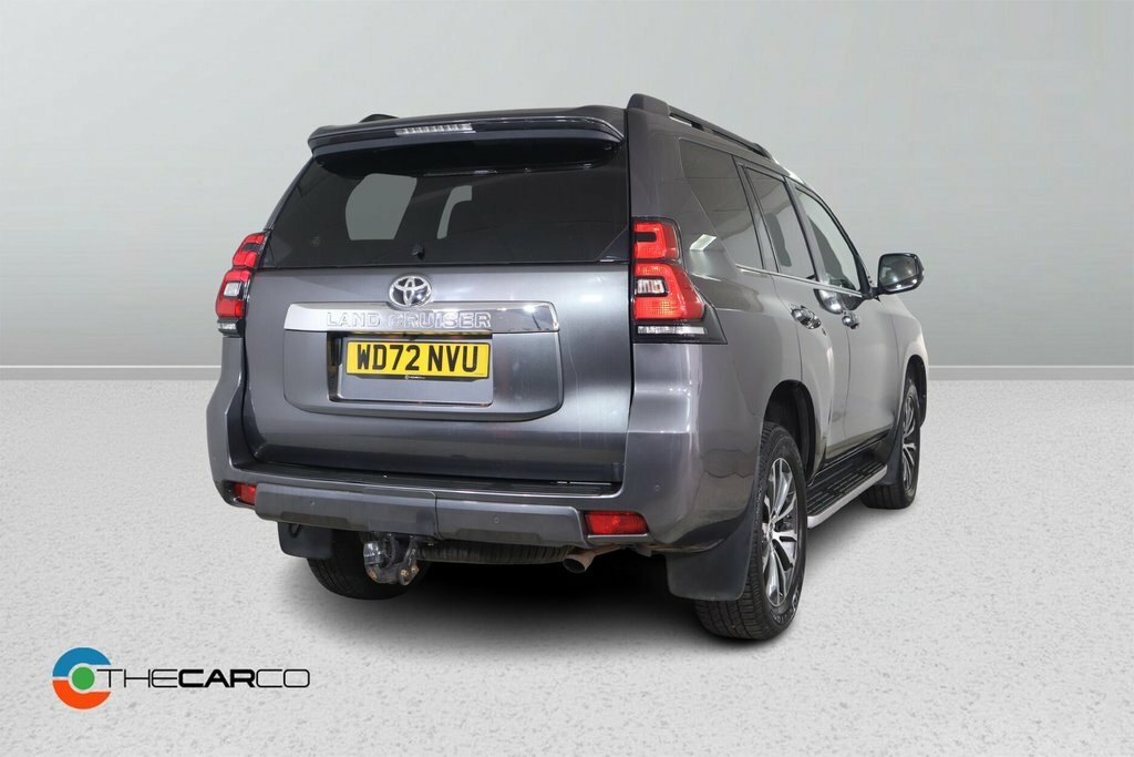 Toyota Land Cruiser Active White #9