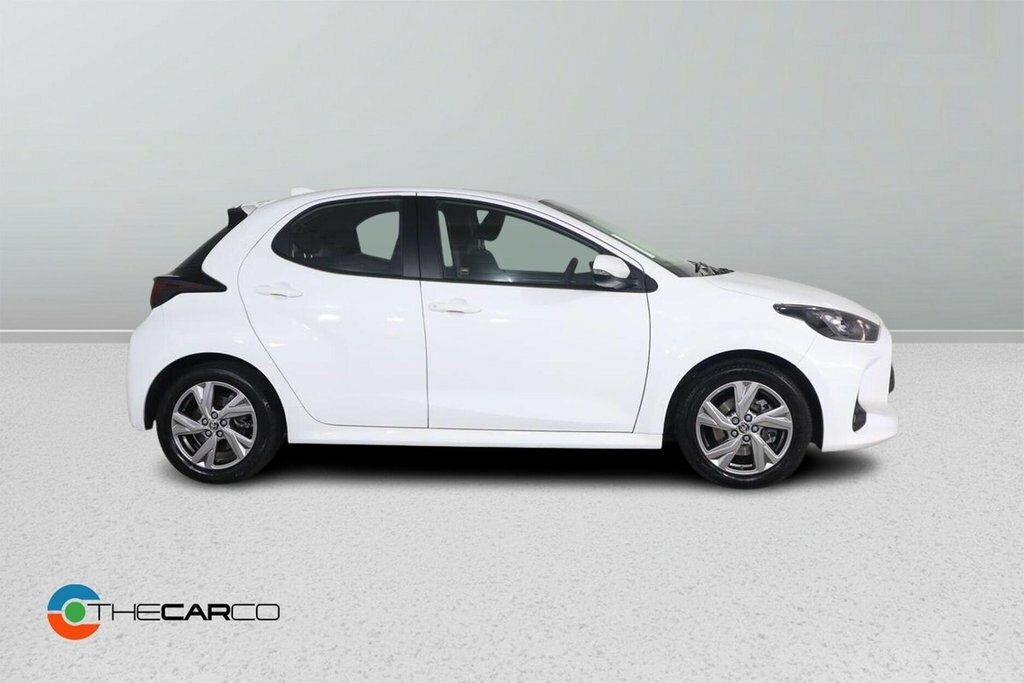 Toyota Yaris 1.5L Icon White #5