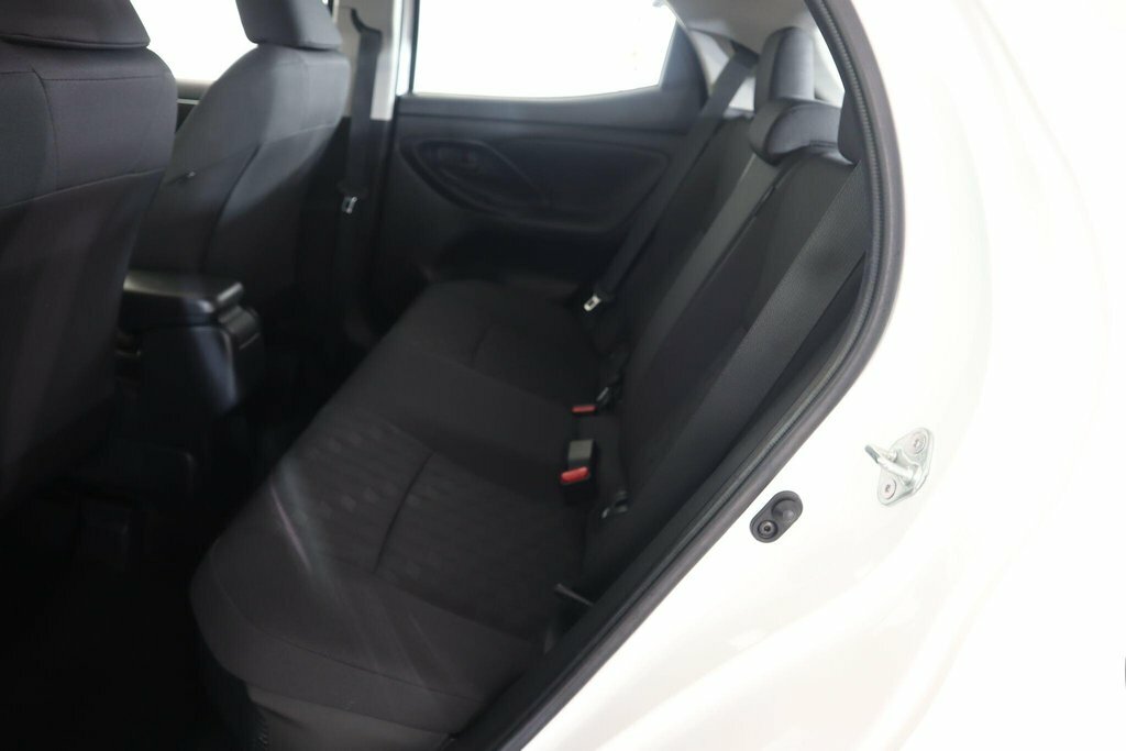 Toyota Yaris Excel  #13
