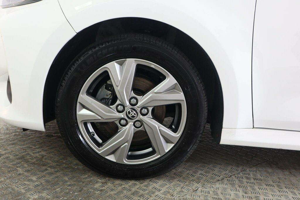 Toyota Yaris Excel  #24