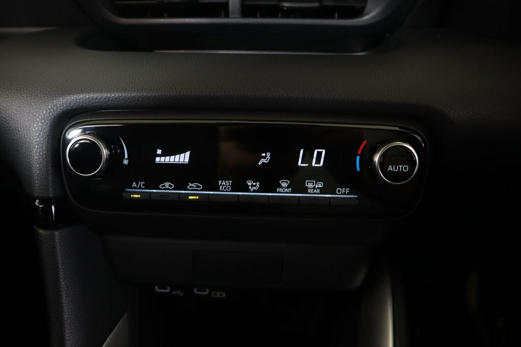 Toyota Yaris Excel  #15