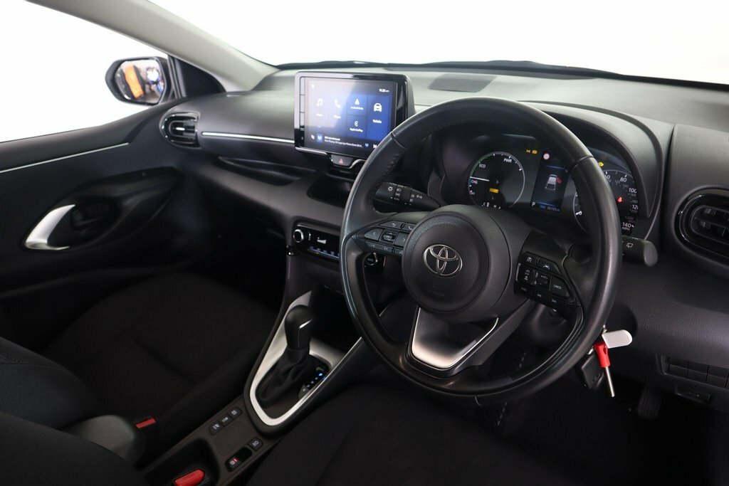 Toyota Yaris Excel  #9