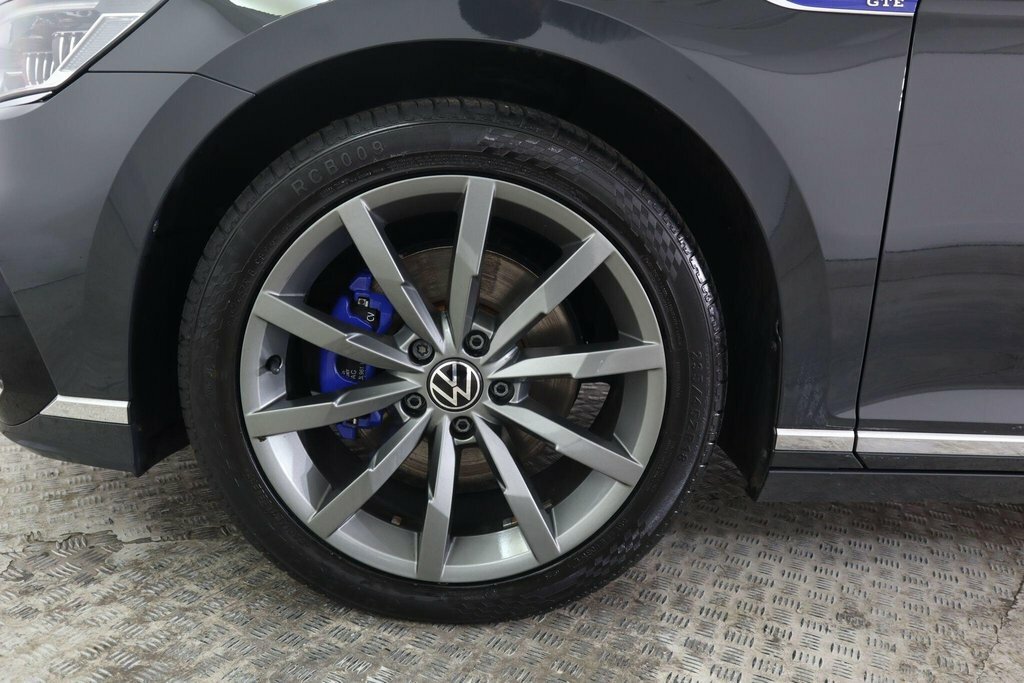 Volkswagen Passat 1.4L Gte Grey #26