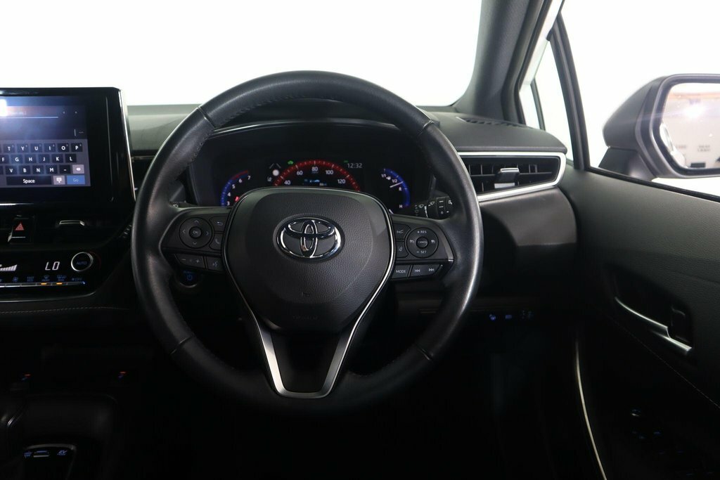 Toyota Corolla 1.8L Icon Tech White #38