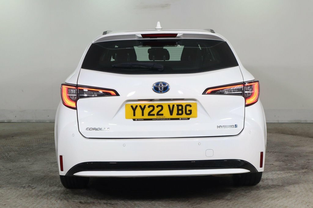 Toyota Corolla 1.8L Icon Tech White #6