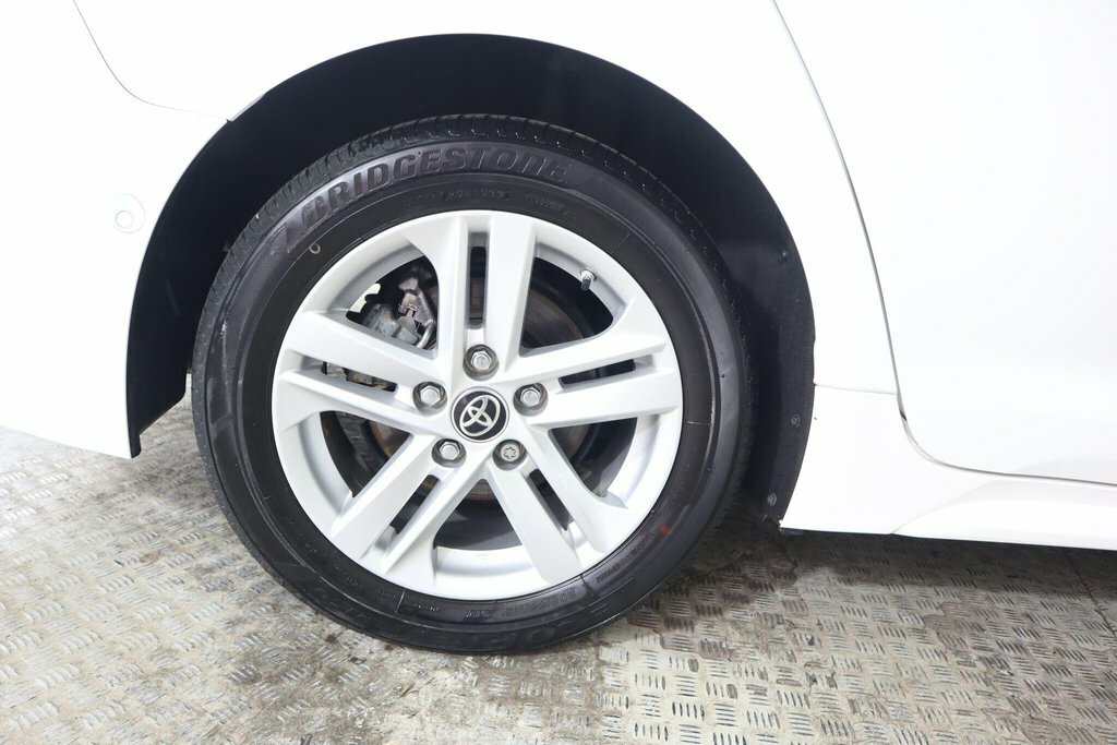 Toyota Corolla 1.8L Icon Tech White #23
