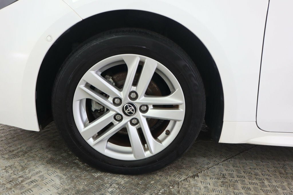Toyota Corolla 1.8L Icon Tech White #25