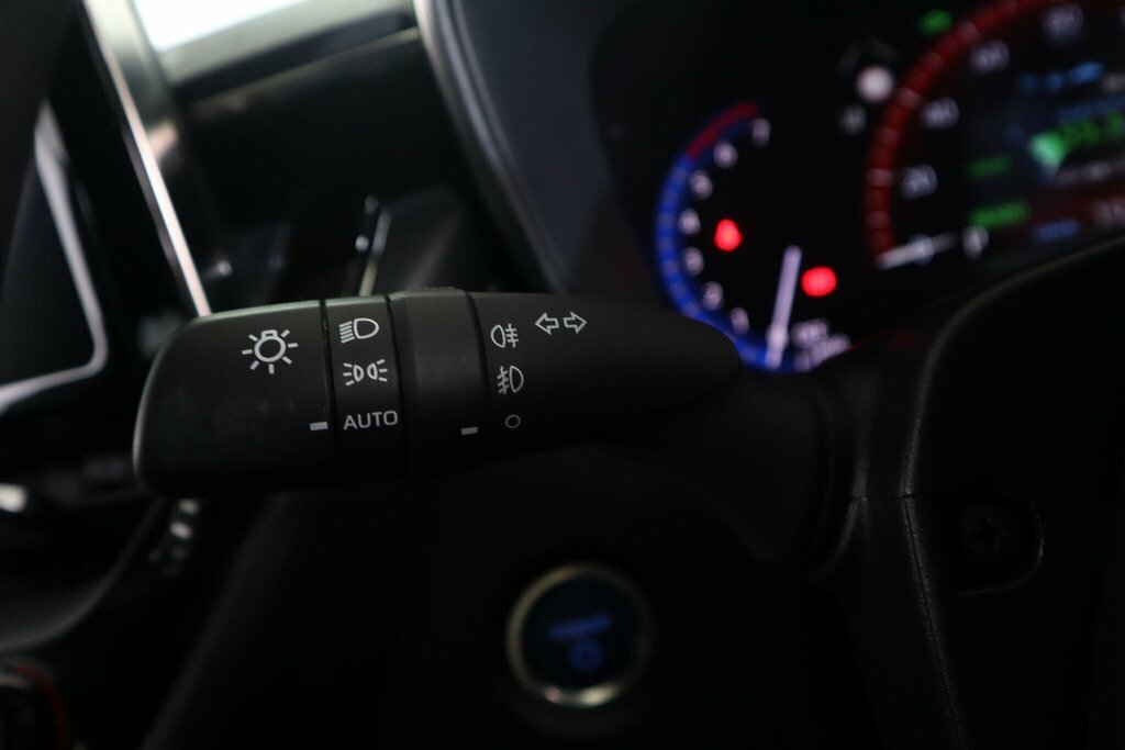 Toyota Corolla 1.8L Icon Tech White #17