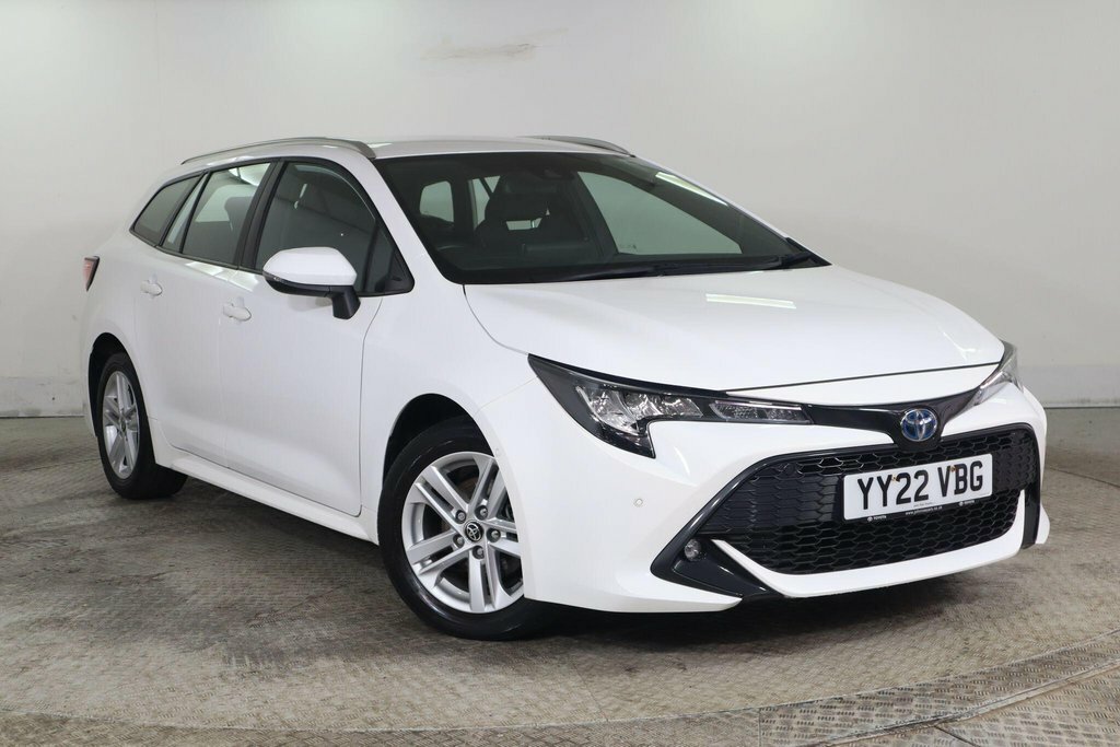 Toyota Corolla 1.8L Icon Tech White