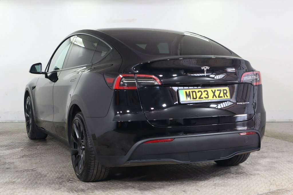 Tesla Model Y Suv Black #4
