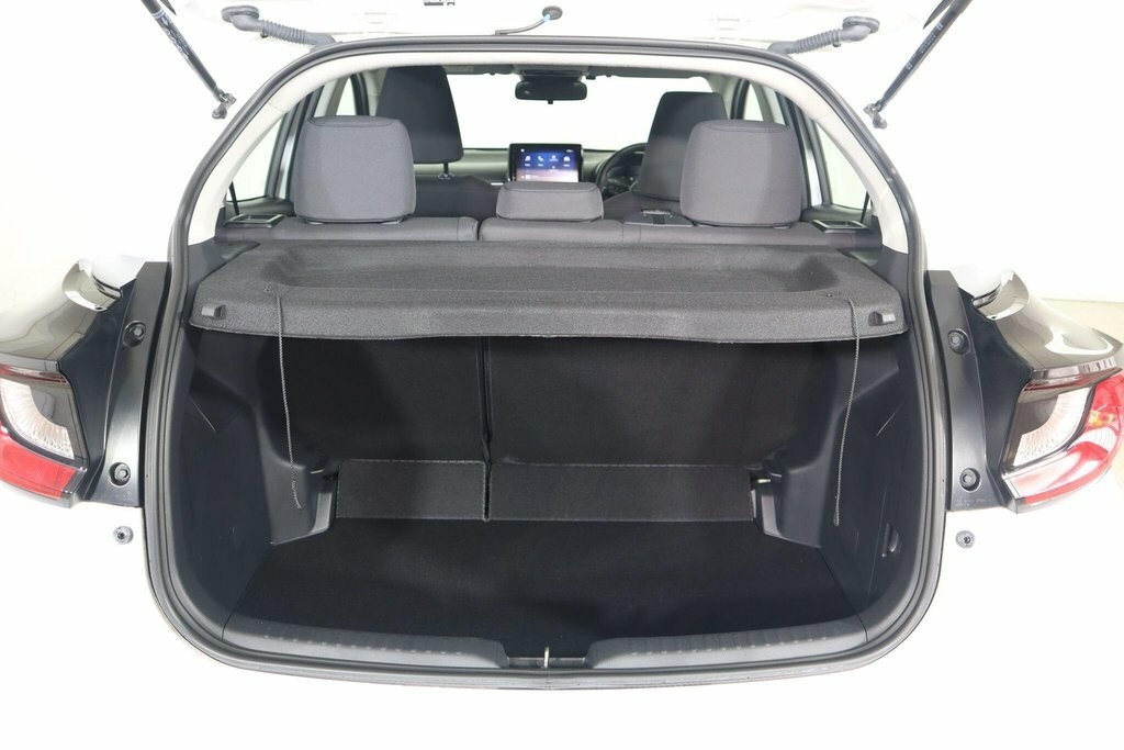 Toyota Yaris Excel Black #40