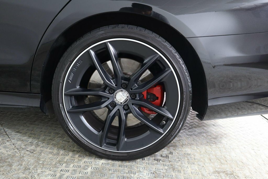 Mercedes-Benz E Class E220d Amg Line Night Ed Premium 9G-tronic Black #31