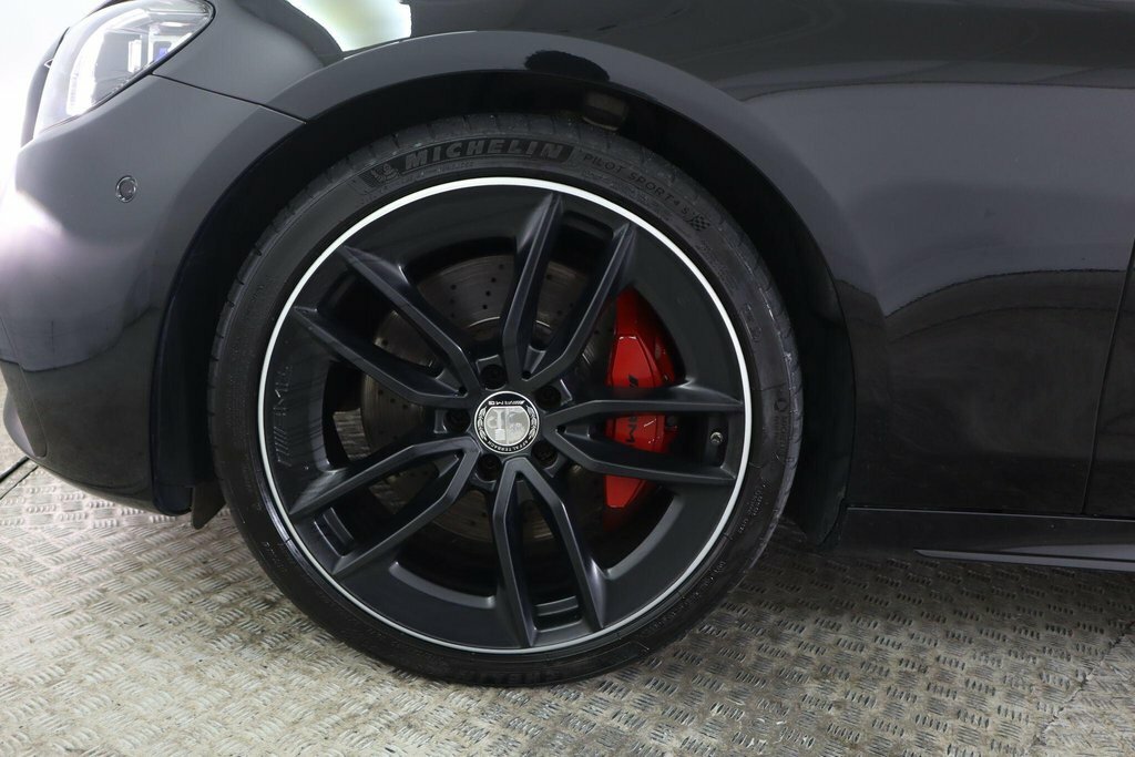 Mercedes-Benz E Class E220d Amg Line Night Ed Premium 9G-tronic Black #32