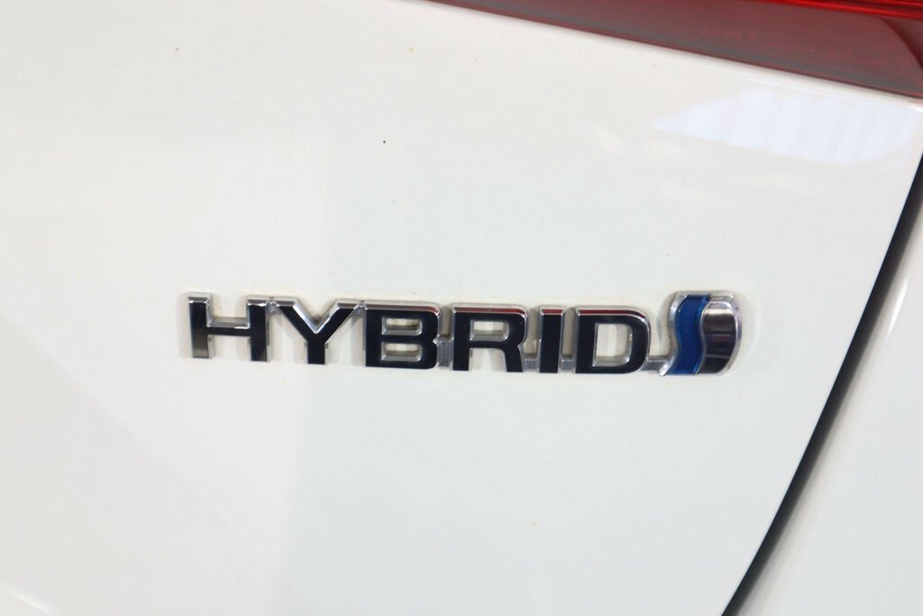 Toyota Prius 1.8 Vvti Active Cvt White #46