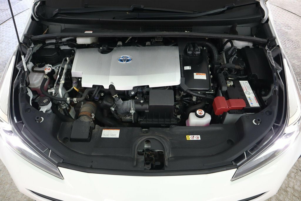 Toyota Prius 1.8 Vvti Active Cvt White #24