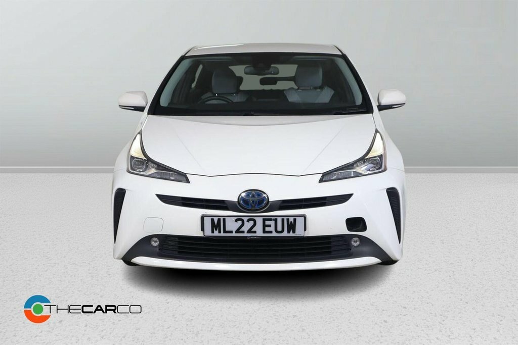 Toyota Prius 1.8L Business Edition White #3