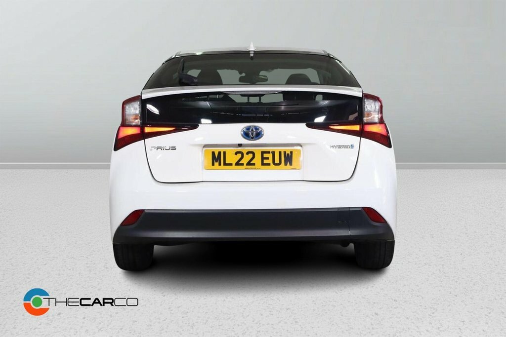 Toyota Prius 1.8 Vvti Active Cvt White #7