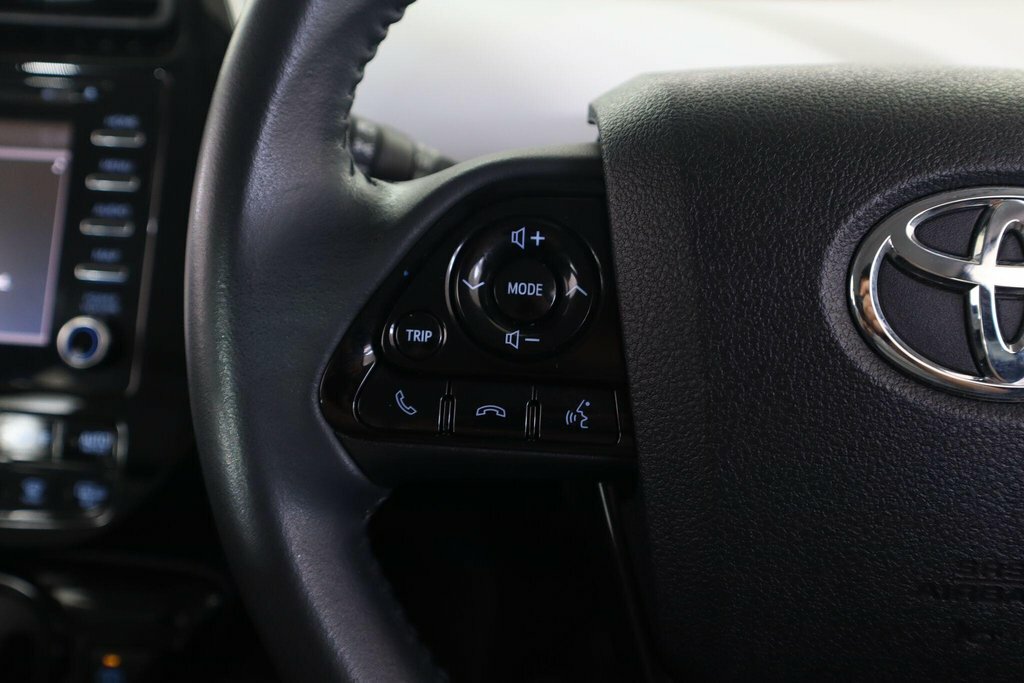 Toyota Prius 1.8 Vvti Active Cvt White #15