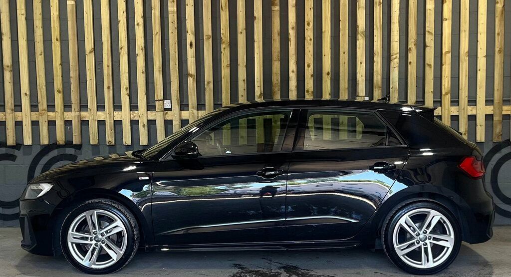 Audi A1 1.0 Tfsi 30 S Line Sportback S Tronic E Black #4
