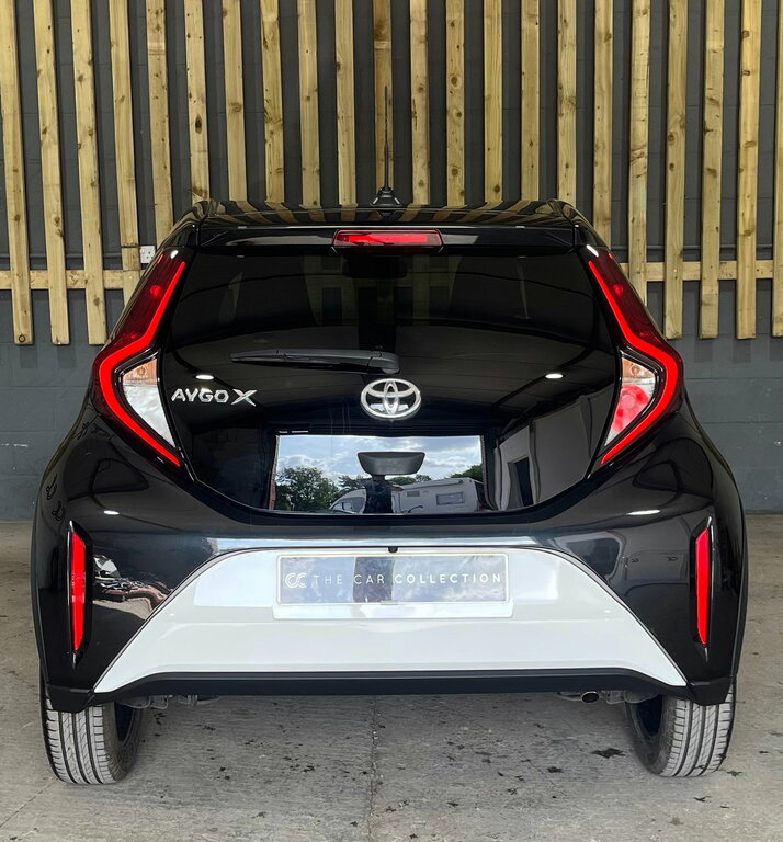Toyota Aygo X 1.0 Vvt-i Edge Hatchback X-shift Euro 6 White #6