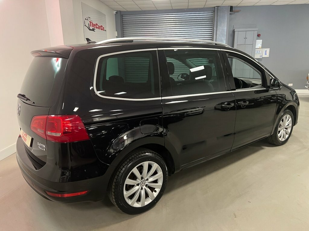 Volkswagen Sharan Mpv Black #2