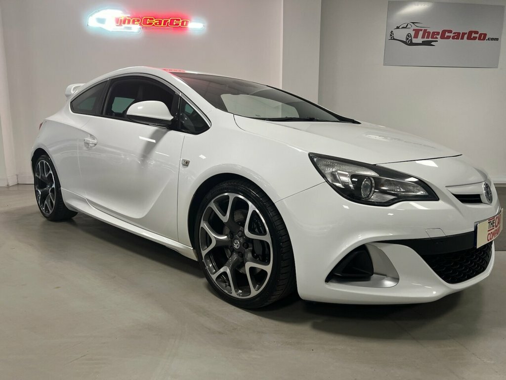 Vauxhall Astra GTC Coupe White